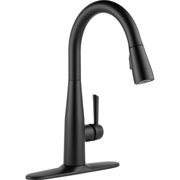 Delta Essa Single-Handle Pull-Down Sprayer Kitchen Faucet with MagnaTite Docking in Matte Black