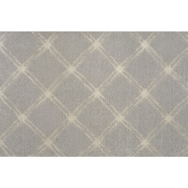 Solitaire Chrome Custom Area Rug with Pad