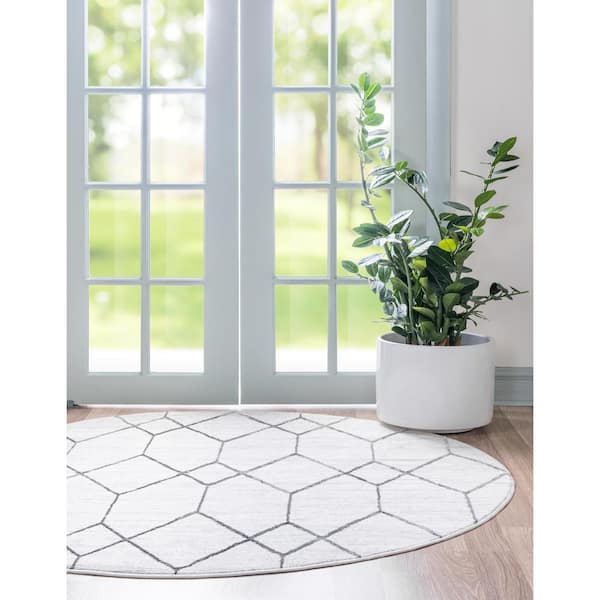 Matrix Trellis Deco White 3 ft. 3 in. x 3 ft. 3 in. Round Area Rug