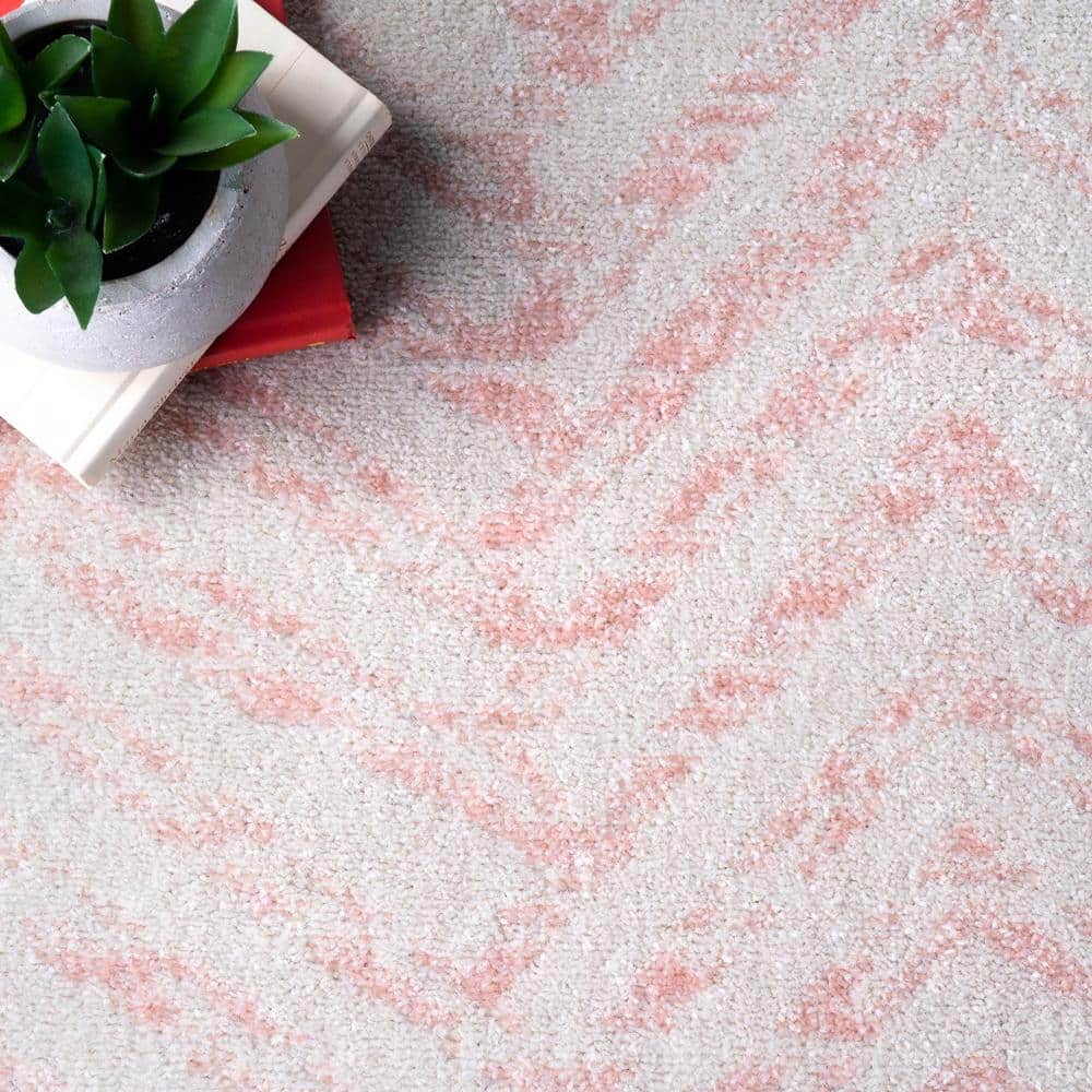 Pink Geometric 5' x 7' Synthetic Easy Care Area Rug