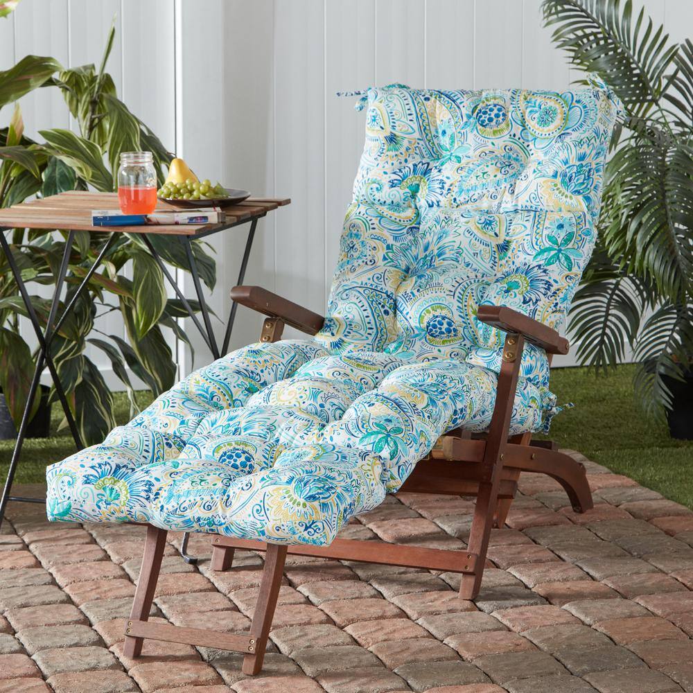 Baltic Paisley Tufted Polyester Outdoor Chaise Lounge Cushion