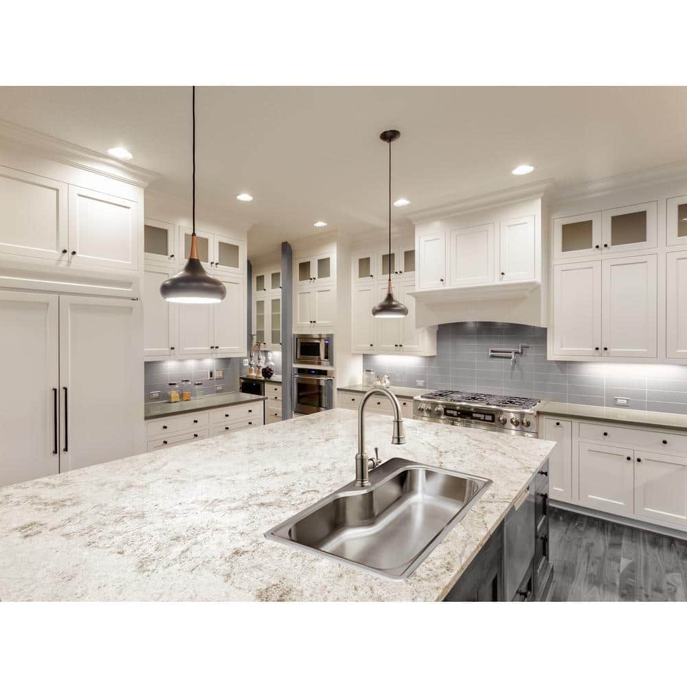 Sleek 33" Stainless Steel Single Bowl Kitchen Sink