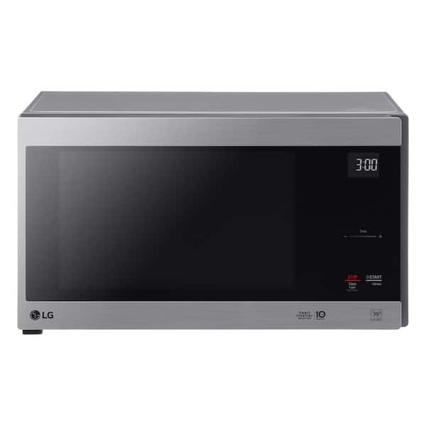 https://images.thdstatic.com/productImages/eaad477f-ba35-4050-a167-db9c5a12b01b/svn/stainless-steel-lg-countertop-microwaves-lmc1575st-64_600.jpg