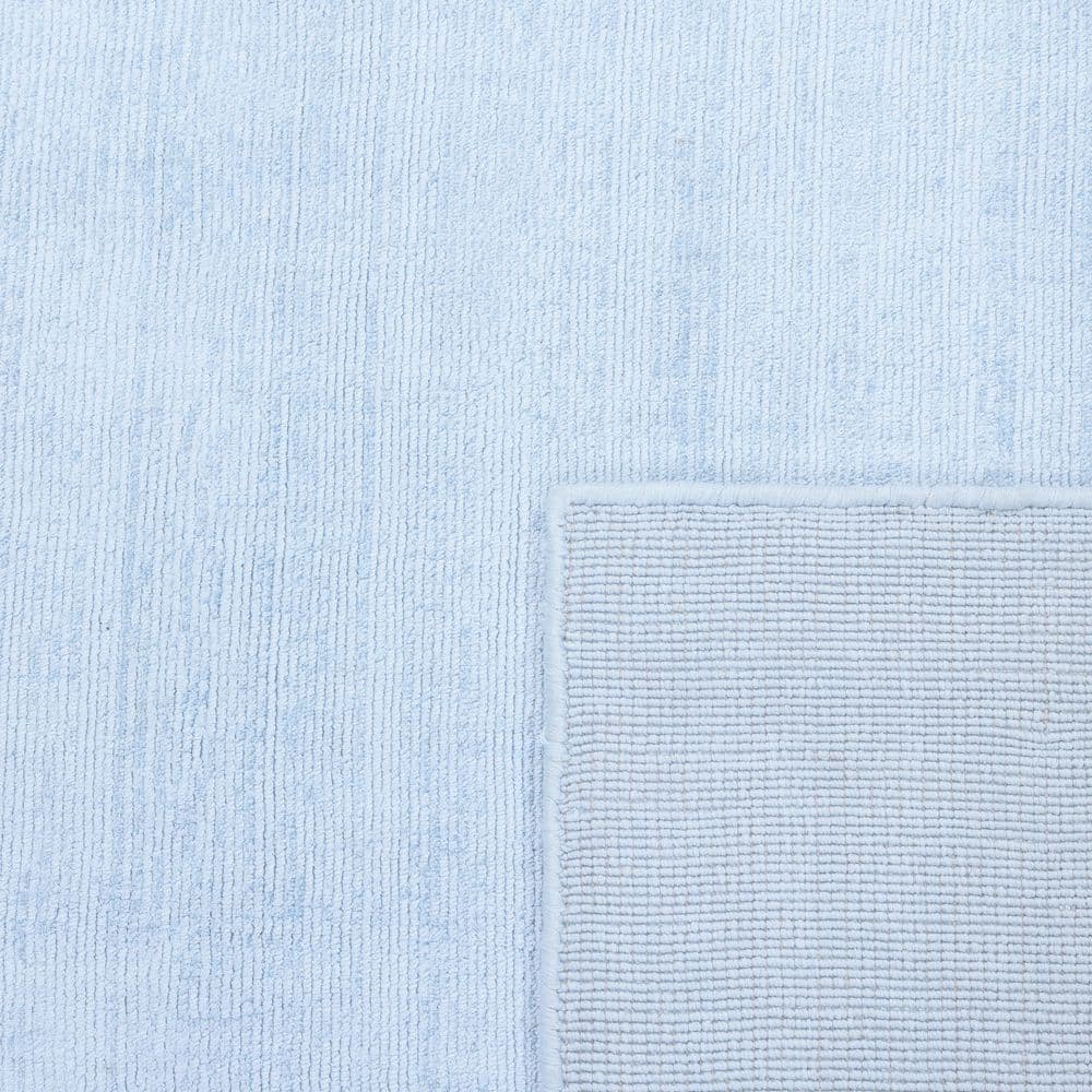 Elegant Hand-Loomed Viscose 8'x10' Light Blue Area Rug
