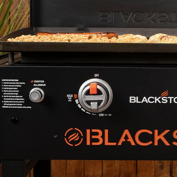 Blackstone 28 in. 2-Burner Griddle Cooking Station in Black 1517 - The Home  Depot