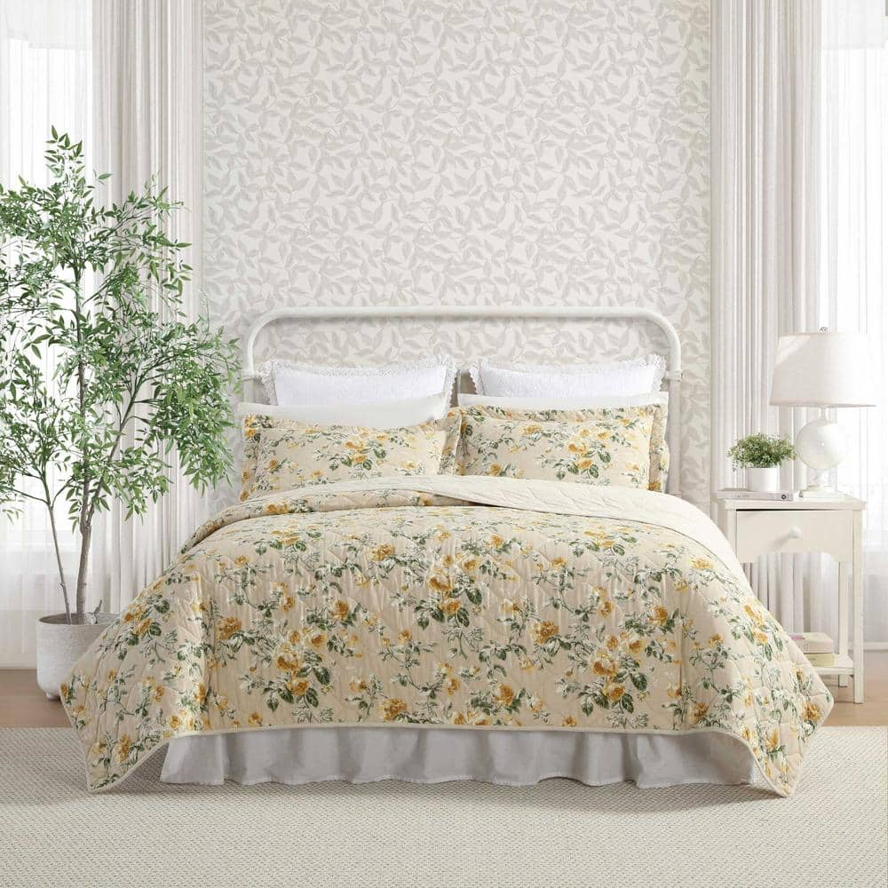 Laura Ashley Roses 3-Piece Gold/Beige Reversible Cotton King Quilt Set