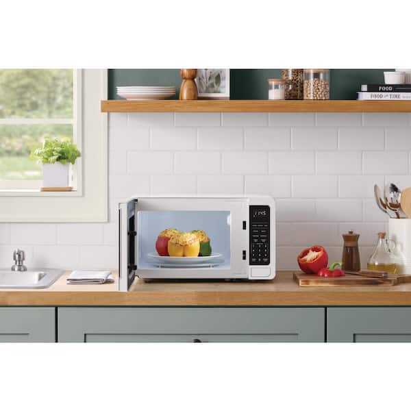 0.7 cu. ft 700-Watt Countertop Microwave Oven in White