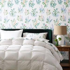 Olivia White/Green Non-Pasted Wallpaper Roll (Covers 52 sq. ft.)