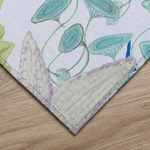 Surfside 2 ft. 3 in. x 7 ft. 6 in. Gray Geometric Indoor/Outdoor Area Rug