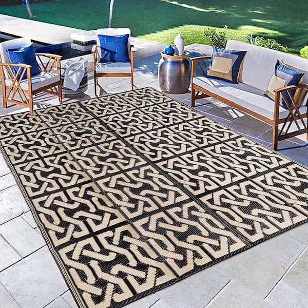 Beige 9 ft. x 12 ft. Modern Geometric Plastic Indoor/Outdoor Area Rug