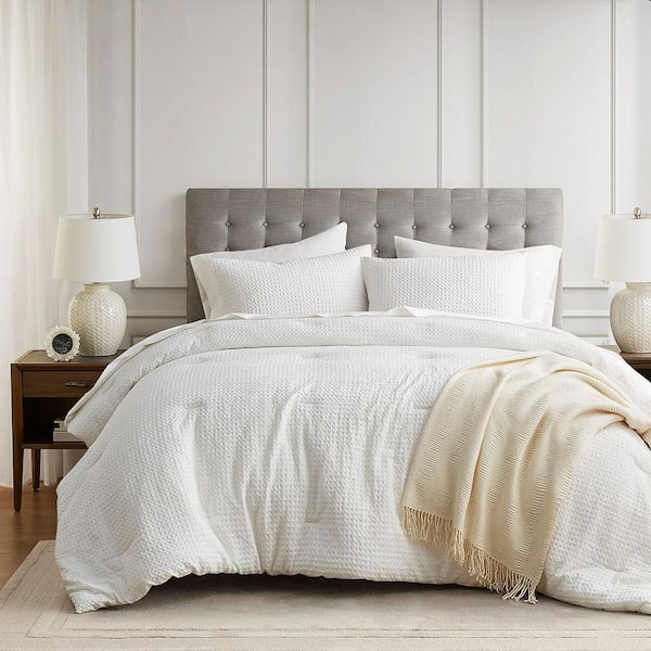 510 Design Mina 2-Piece White Twin/Twin XL Waffle Weave Textured Comforter Set