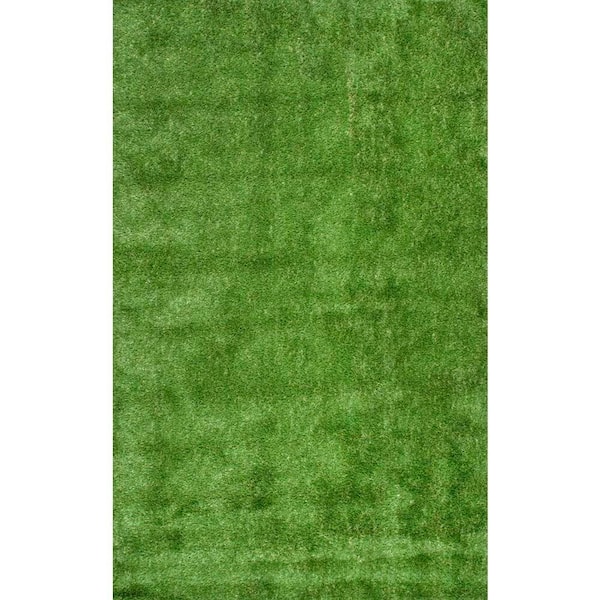 nuLOOM Artificial Grass Green 5 ft. x 8 ft.  Indoor/Outdoor Area Rug