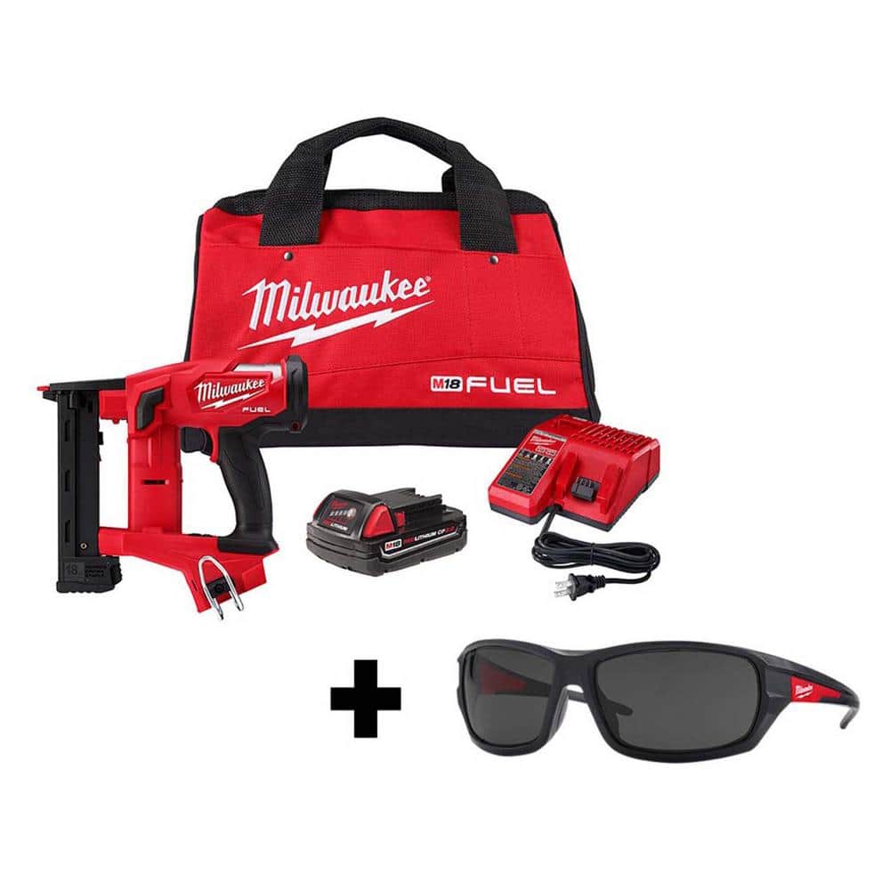 Milwaukee M18 FUEL 1/4 in. 18-Volt 18-Gauge Lithium-Ion Brushless Narrow Crown Stapler Kit and Tinted Performance Safety Glasses 2749-21CT-48-73-2025 Sansujyuku sansujyuku.com