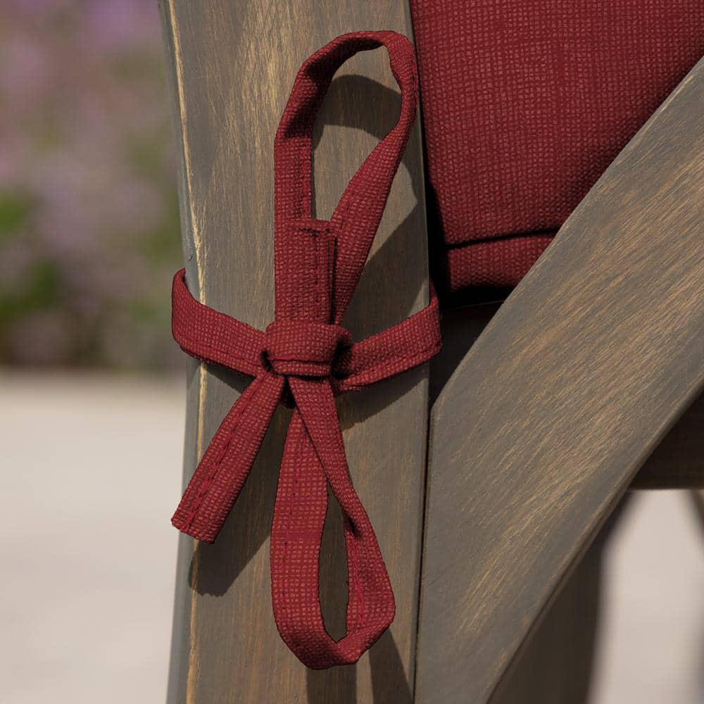 Ruby Red Polyester Outdoor Seat Cushion with Ties