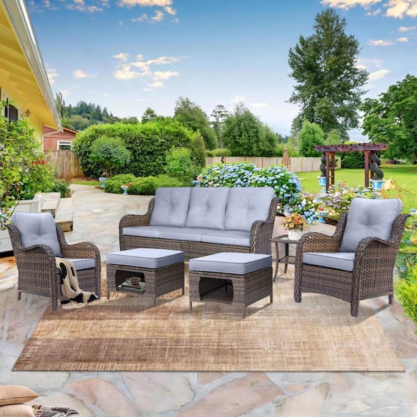Brown 6-Piece Wicker Outdoor Furniture Patio Conversation Set Armrchairs Sofa and Ottomans with Gray Cushions
