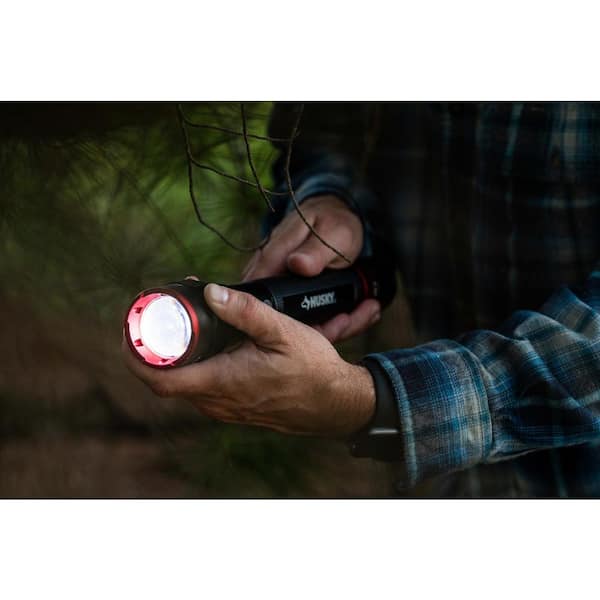 https://images.thdstatic.com/productImages/eb232d29-55b5-4d12-b639-50991ac4e9e6/svn/husky-handheld-flashlights-hsky1500dpfl-77_600.jpg