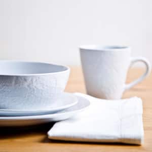 16-Piece Solid White Ceramic Dinnerware Set (Service for 4)