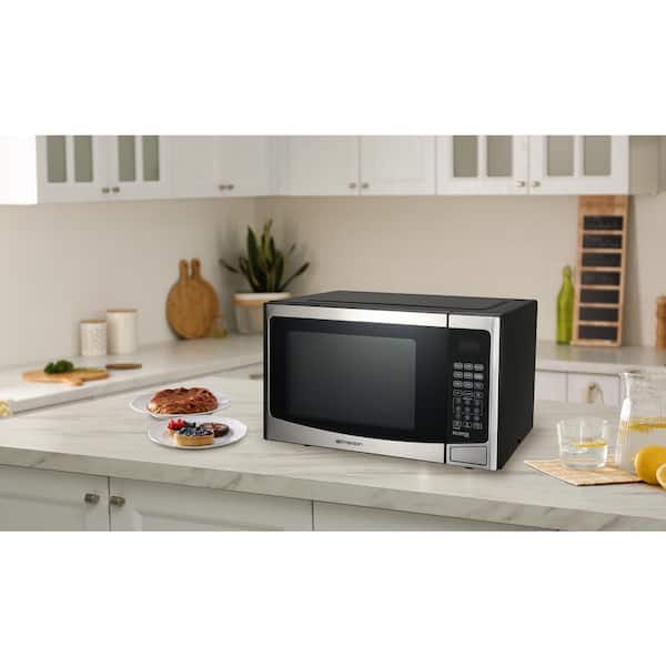https://images.thdstatic.com/productImages/eb64c02f-fa80-4c78-9635-f2516cbb85ad/svn/stainless-steel-emerson-countertop-microwaves-mwi1212ss-31_600.jpg