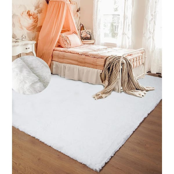 iliebe Mmlior White 6 ft. x 9 ft. Soft Faux Rabbit Fur Area Rug