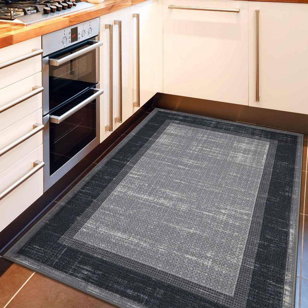 Gray and Black Machine Washable Non-Slip Area Rug 3'3" x 5'