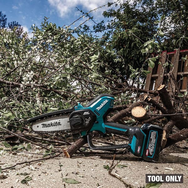 Makita 40V max XGT Brushless Cordless Battery 6 in. Pruning