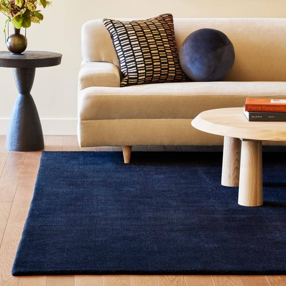 Midnight Blue 4' x 6' Handmade Wool and Viscose Area Rug