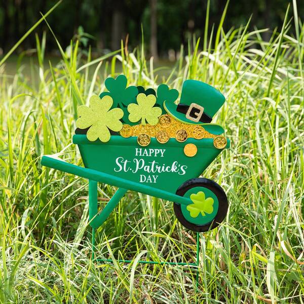 Glitzhome 24 in. H St. Patrick's Metal Shamrocks Wagon Yard