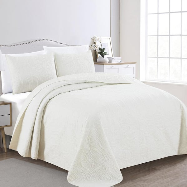 FRESHFOLDS Beige Premium Medallion Oversized Full/Queen Quilt Set Bedspread (3-Piece)