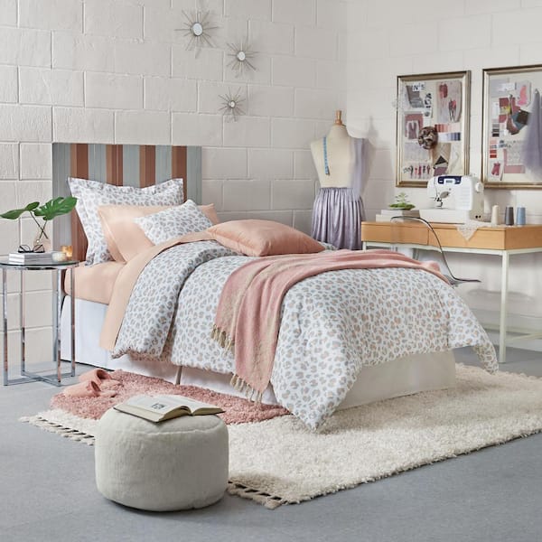 B Twin Comforter – Loomwell Home Goods