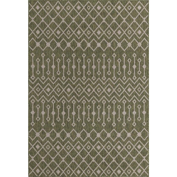 Unique Loom Green/Gray Tribal Trellis Outdoor 7 ft. x 10 ft. Area Rug ...