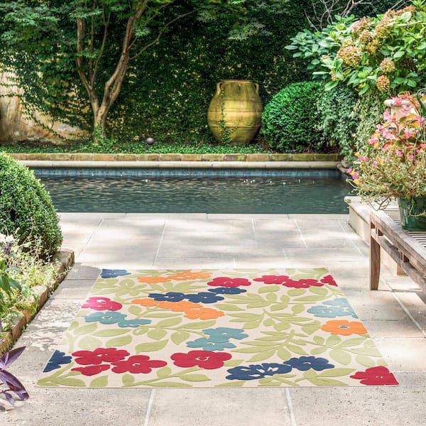 https://images.thdstatic.com/productImages/ebd468bf-047c-58c6-836f-b2121dfdb84c/svn/multi-color-tayse-rugs-outdoor-rugs-oas1501-5x7-44_600.jpg