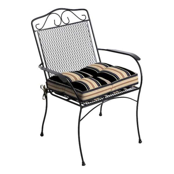 Multi-section Tufted Outdoor Seat/Back Chair Cushion (Multiple Sizes) - On  Sale - Bed Bath & Beyond - 30970466