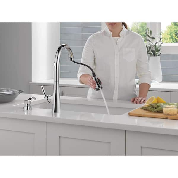 Bacuri Single Handle Pull-Down Sprayer Kitchen Faucet with Shield Spray and Soap Dispenser in Chrome