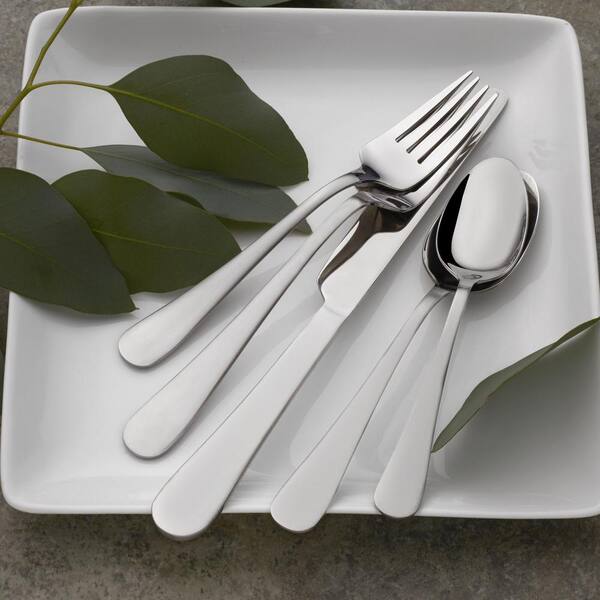 https://images.thdstatic.com/productImages/ebe47e95-ef00-4f4e-bbba-3d61e35987ae/svn/silver-gourmet-basics-by-mikasa-flatware-sets-5159189-31_600.jpg