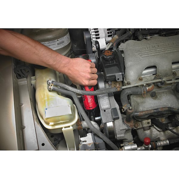 Milwaukee - M12 FUEL SURGE 12V Lithium-Ion Brushless Cordless 1/4 in. Hex Impact Driver Compact Kit w/ M12 3/8 in. Ratchet