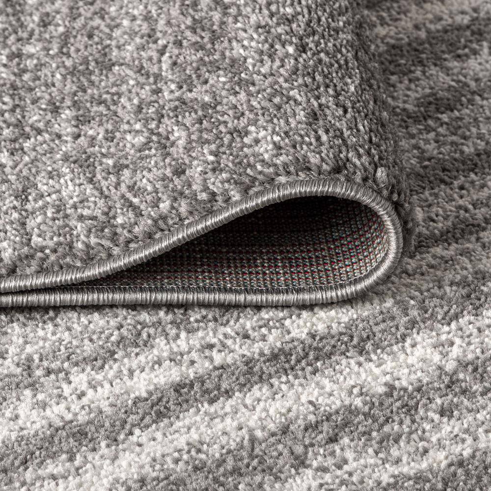 Bohemian Bliss Gray and Ivory Stripe 4' x 6' Synthetic Area Rug