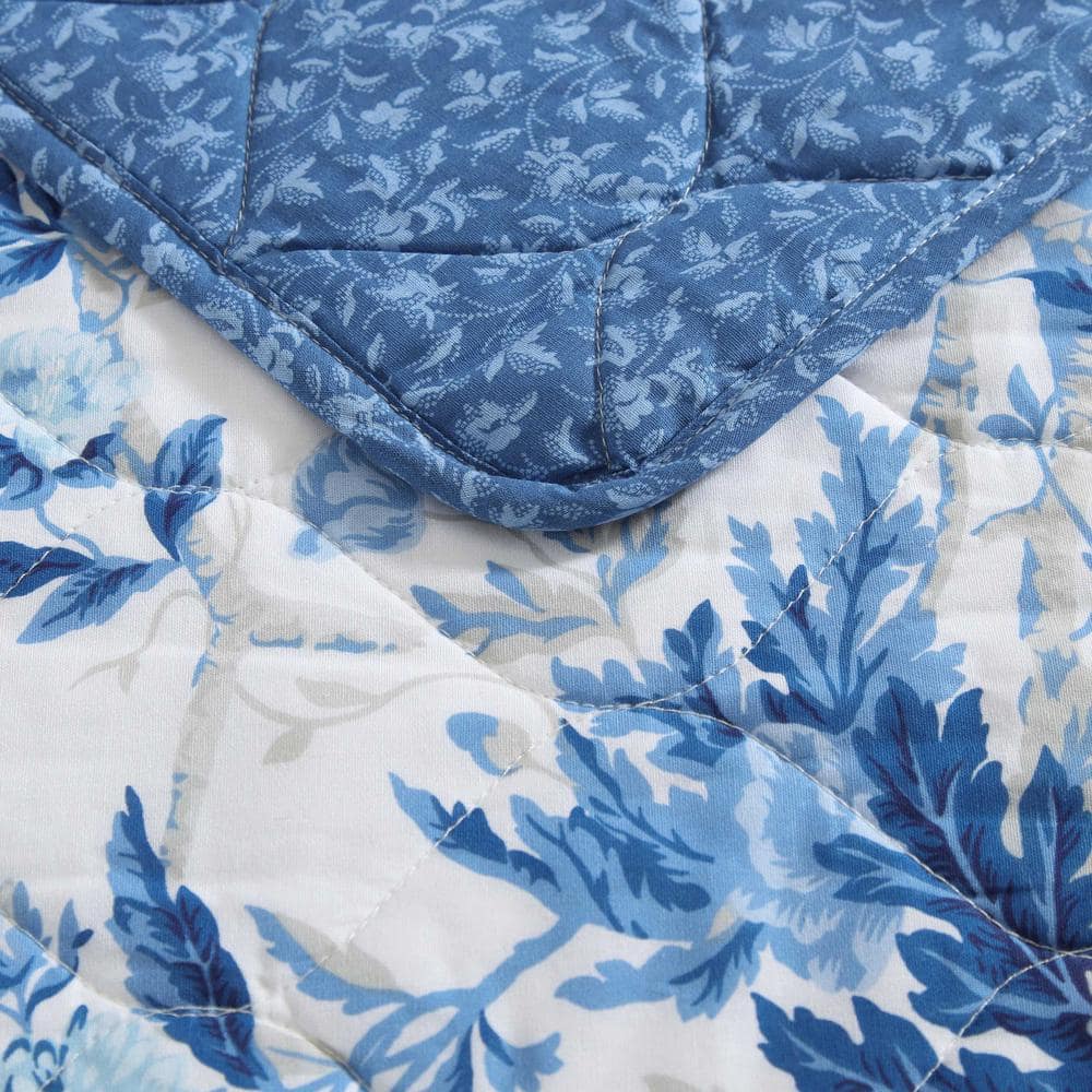 Full Blue Cotton Reversible Floral Quilt Set