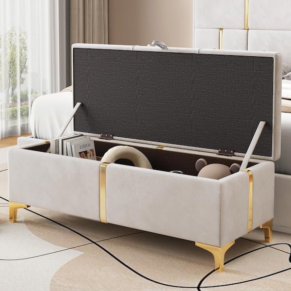 Harper & Bright Designs Beige 47.2 in. W Velvet Upholstered Bedroom Bench, Entryway Storage Bench with Metal Legs