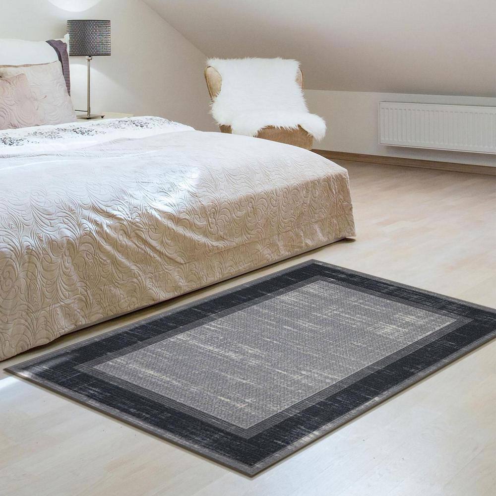 Gray and Black Machine Washable Non-Slip Area Rug 3'3" x 5'