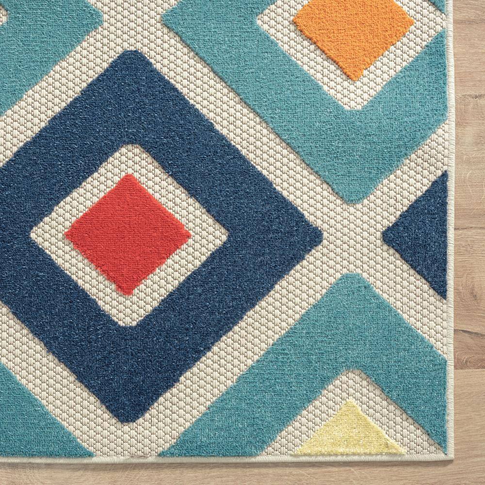 Reversible Blue Geometric Synthetic 2'x3' Easy-Care Outdoor Rug
