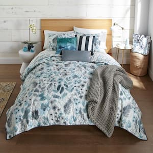 Cordoba Blue and White 3-Piece Microfiber Queen Quilt Set