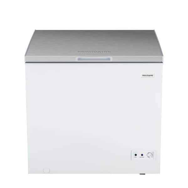 7.0 cu. ft. Manual Defrost Chest Freezer in White with Garage Ready