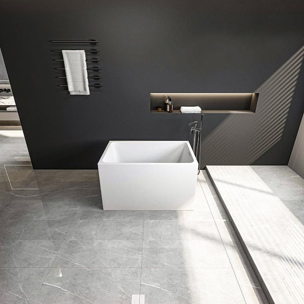 43 in. x 28 in. Soaking Bathtub with Center Drain in Polished Chrome