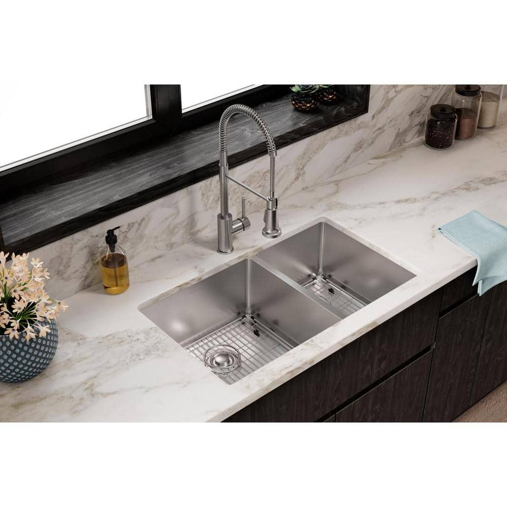 Elkay 31.5" Polished Satin Stainless Steel Double Bowl Undermount Sink
