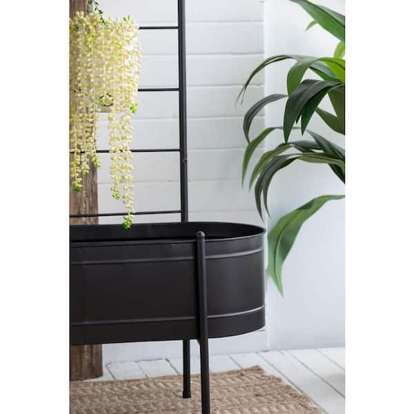 Modern Iron Outdoor Garden Plant Stand with Buckets and Trough (32