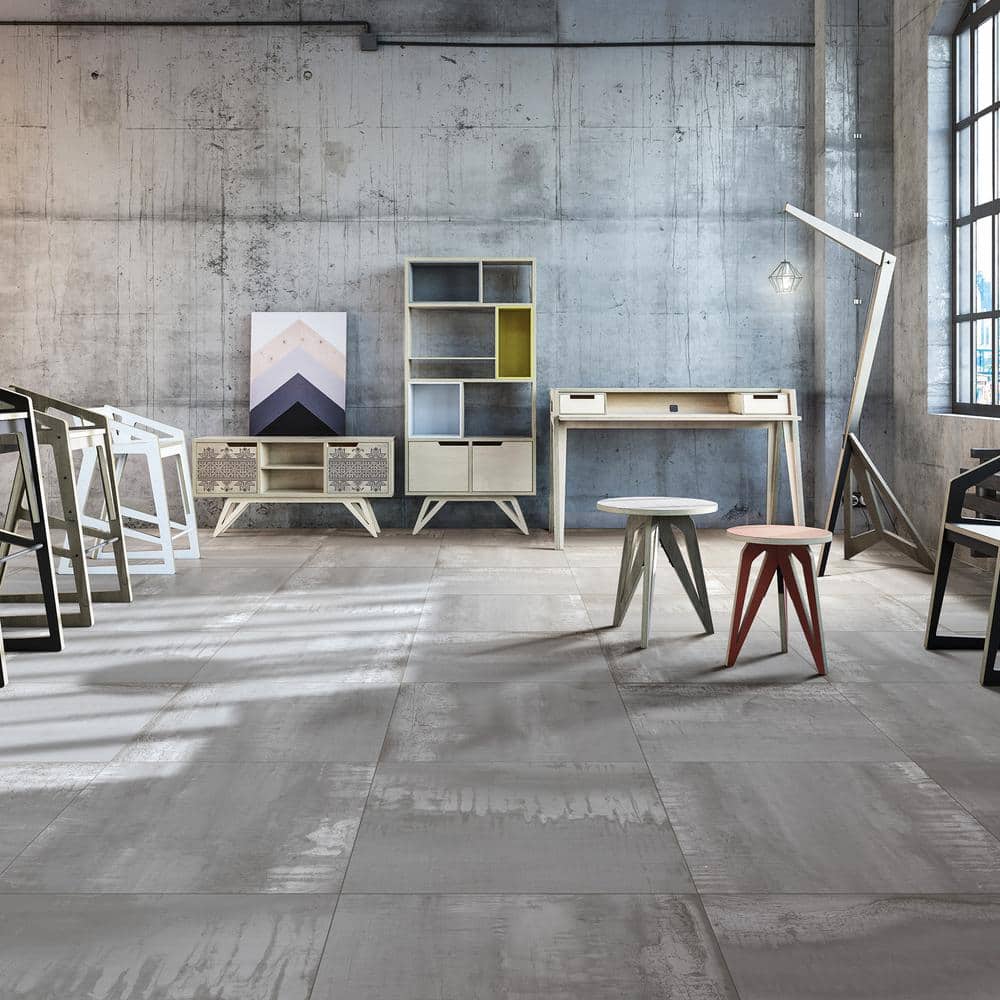 Large Format Light Gray Matte Porcelain Square Tile
