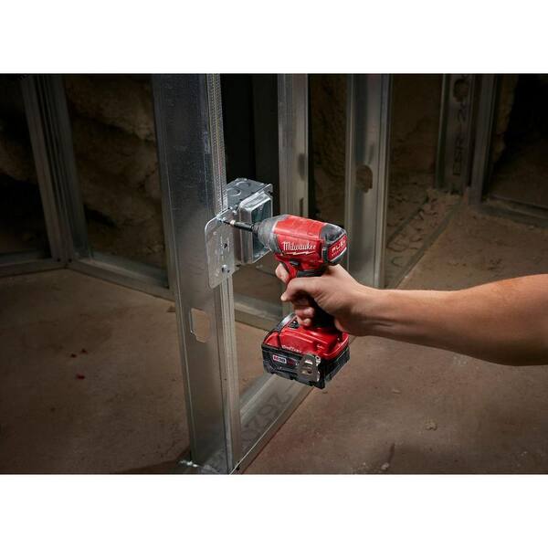 Milwaukee - M18 FUEL ONE-KEY 18V Lithium-Ion Brushless Cordless Hammer Drill/Impact Driver Combo Kit w/(2) 5.0Ah Batteries, Case