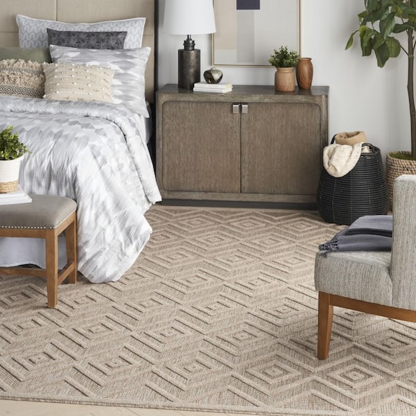 Versatile Natural Beige 7 ft. x 10 ft. Diamond Geometric Indoor Outdoor Area Rug