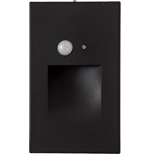 LED Indoor and Outdoor Motion Sensor Light, Integrated PIR Motion Sensor, Vertical Stairway Lighting - Black