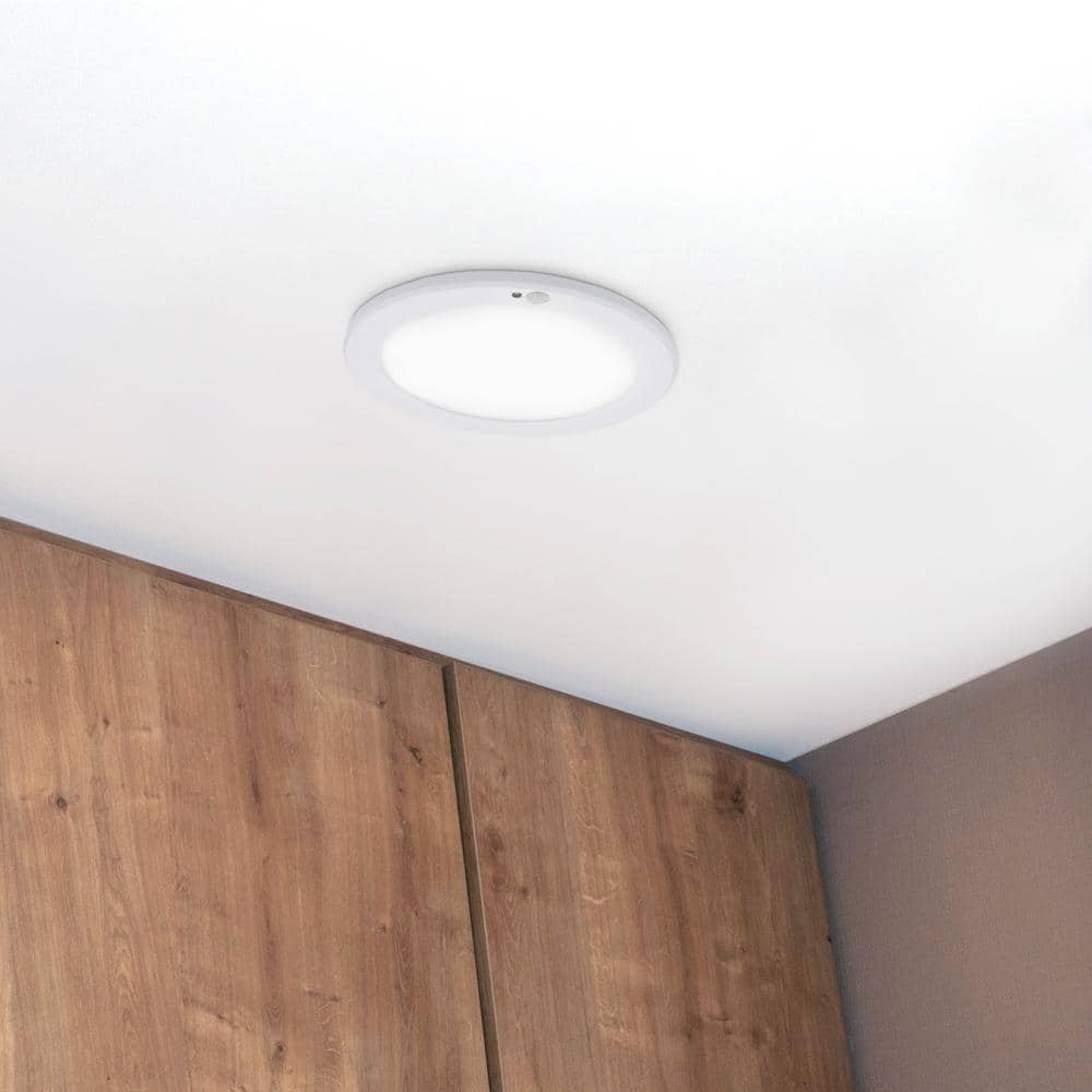 9-Inch White Aluminum LED Motion Sensor Ceiling Light